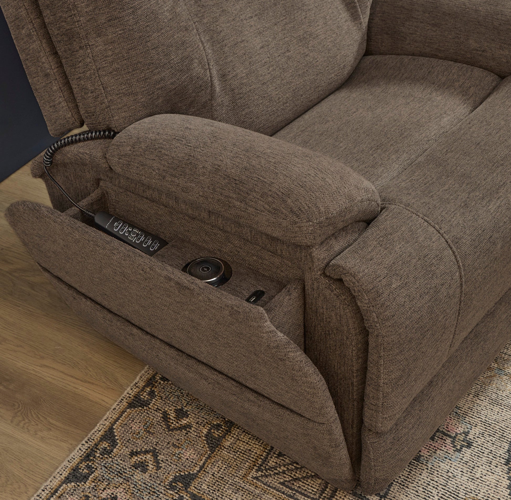 Flexsteel Zecliner Model 4+ Power Lift Recliner with Power Headrest & Lumbar, Heat & Massage - Toast