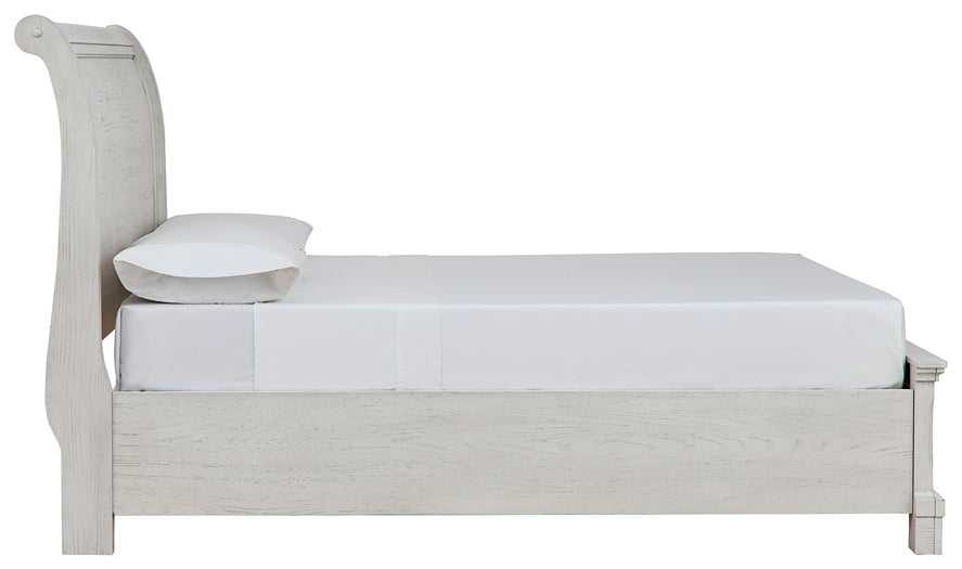 Robbinsdale Full Sleigh Storage Bed