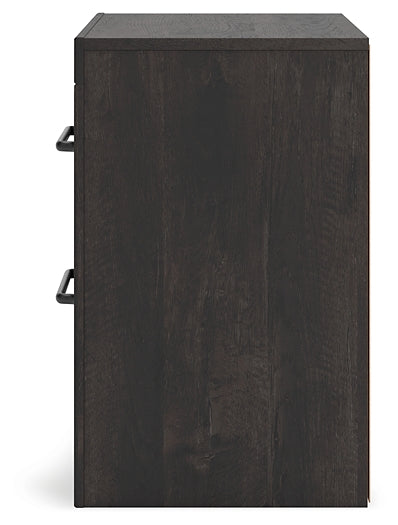 Hollivern Queen Panel Bed with Mirrored Dresser, Chest and Nightstand