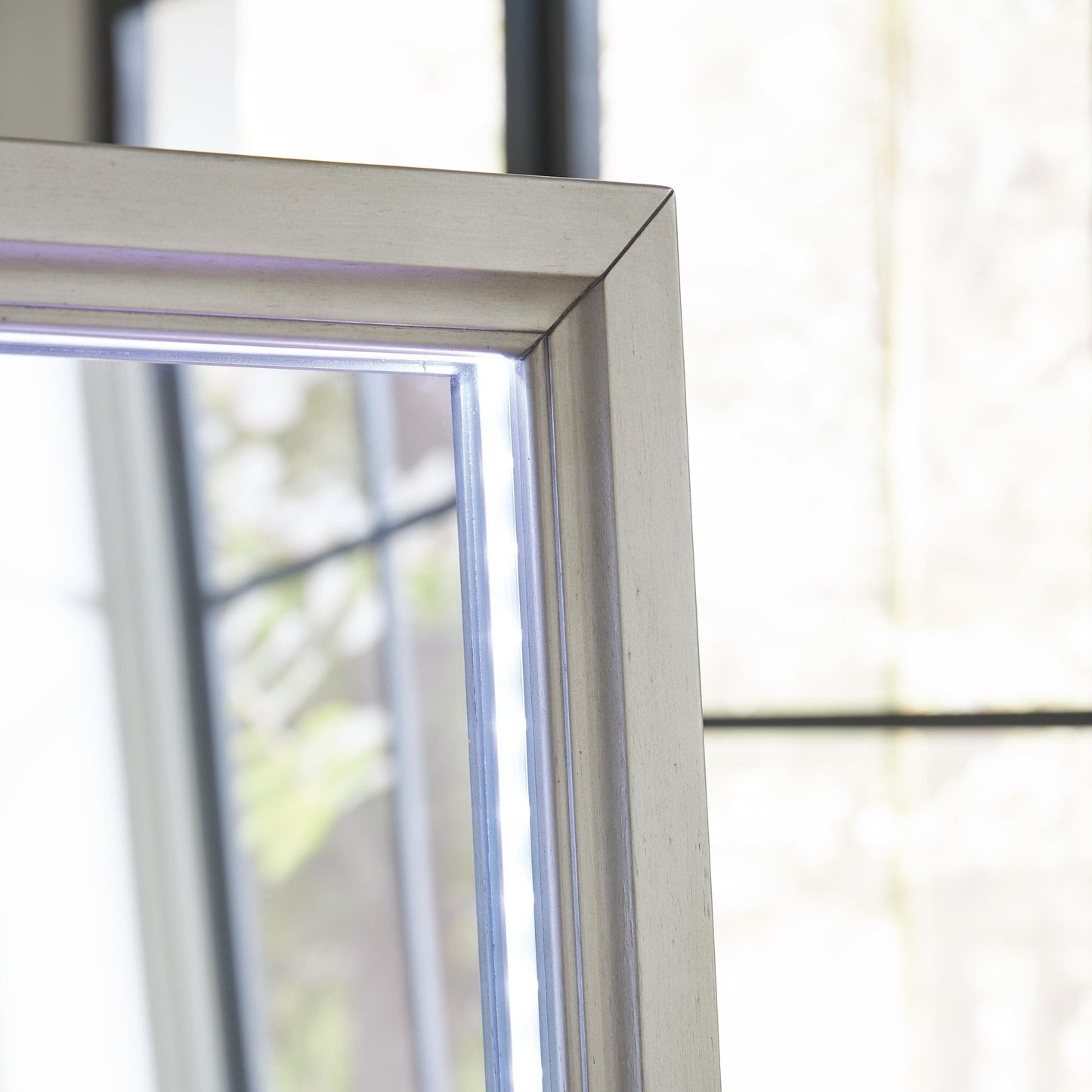 Evesen Floor Standing Mirror/Storage