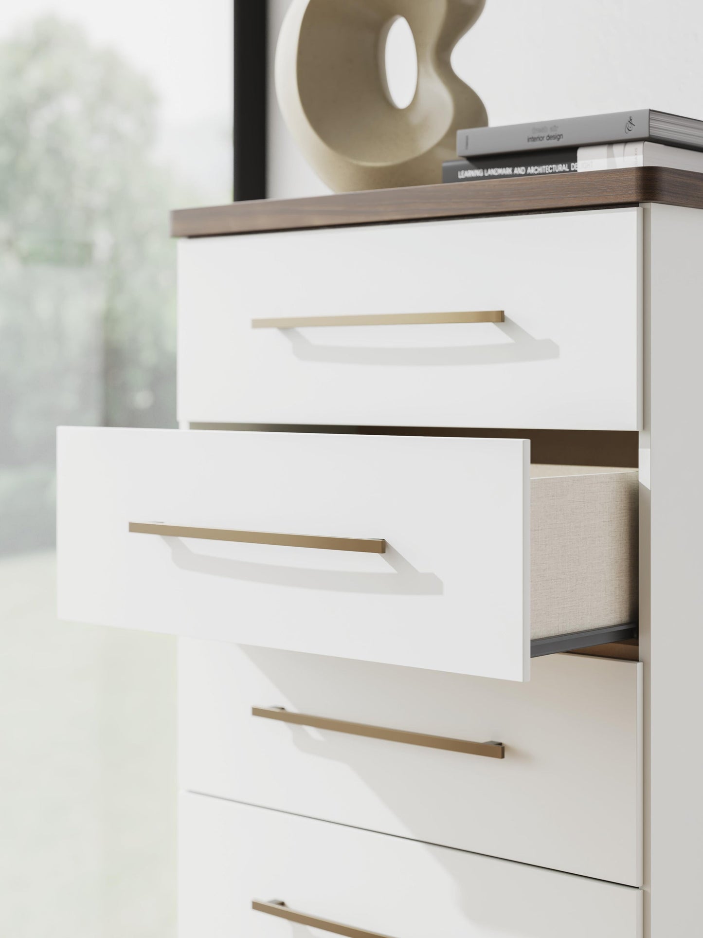 Kendanport Five Drawer Chest