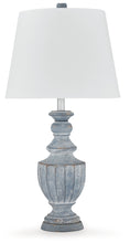 Load image into Gallery viewer, Cylerick Terracotta Table Lamp (1/CN)
