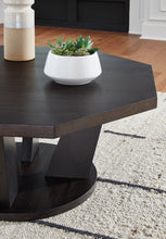 Load image into Gallery viewer, Chasinfield Coffee Table with 2 End Tables
